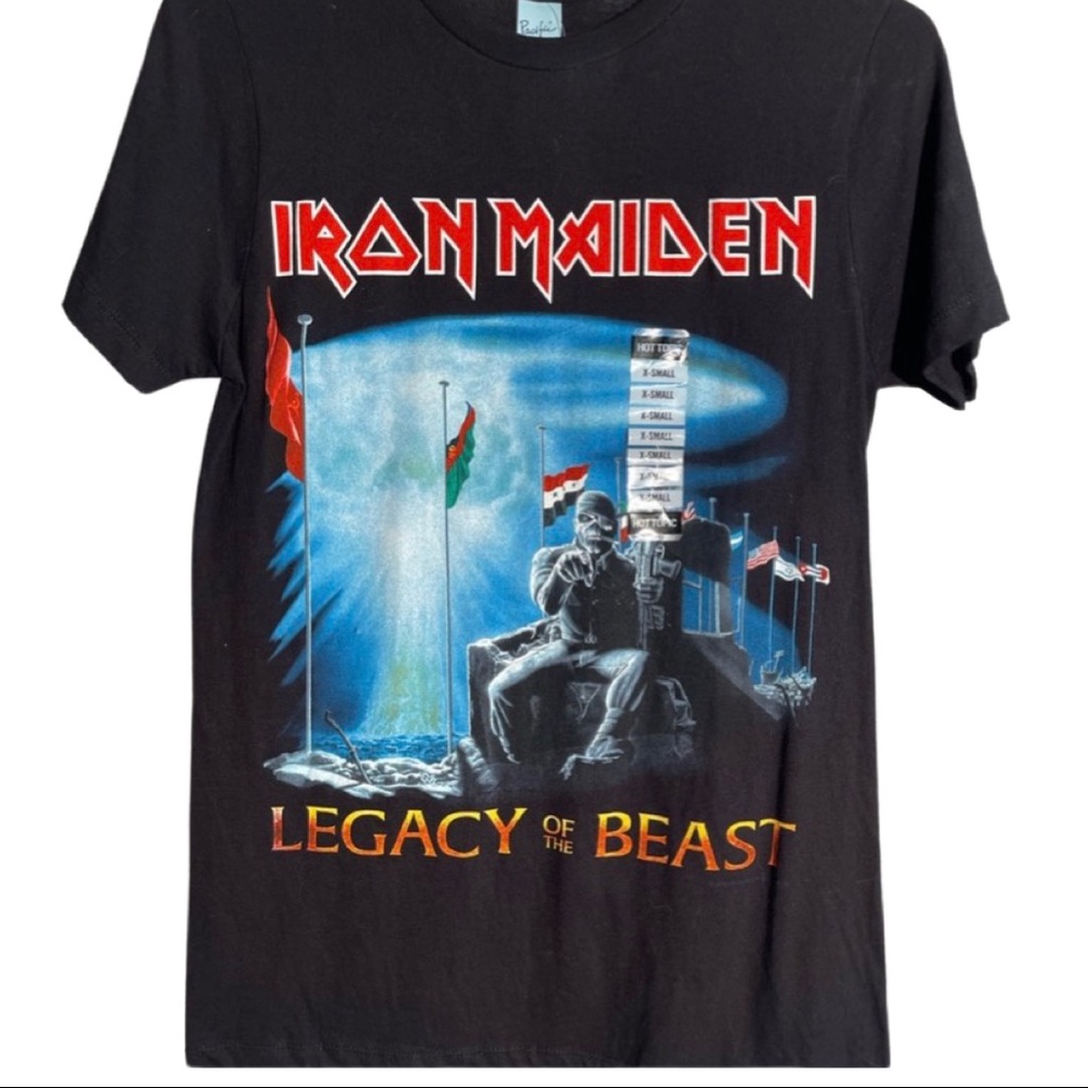IRON MAIDEN bought at Concert Legacy Of The Beast Tour T-shirt NEW Size XS